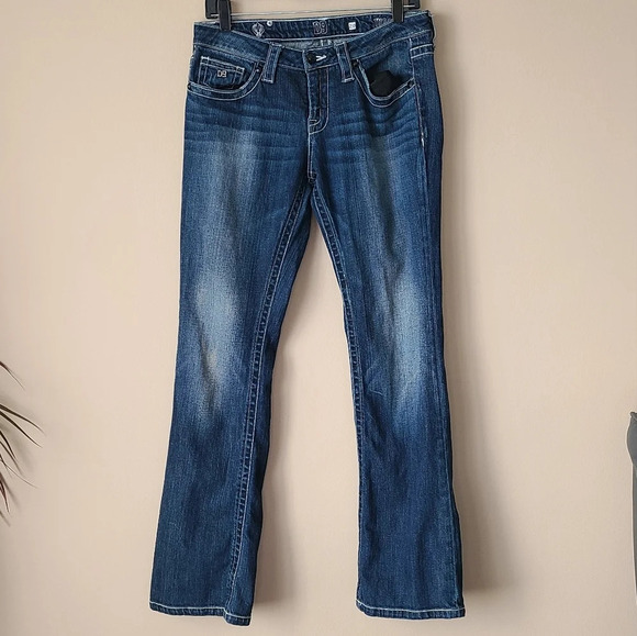 D9 Turner Jeans Women's Size 29 blue Distressed - Picture 1 of 15